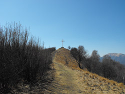 Monte Megna (1049 m) - Asso | Montée au Monte Megna à partir d'Onno