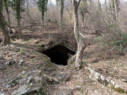 Grotte de Boldrino (750 m) - Caslino d'Erba | Excursion de Caslino d'Erba au Rezzago