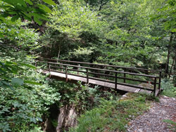 Pont sur Vallone del Poncio (315 m) | Excursion de Sorico au temple de San Fedelino