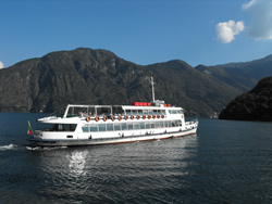 Navigation sur le lac de Côme