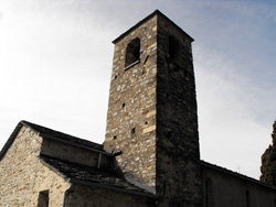 Église de San Giorgio in Mandello del Lario sur le sentier du Viandante (Voyageur)