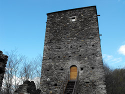 Tour de Fontanedo à Colico