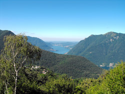 Laorno di sotto (1060 m) | Excursion de Veleso au monte San Primo