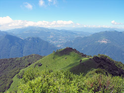 Le crête NW (1478 m) - Monte S.Primo | Excursion de Veleso au monte San Primo
